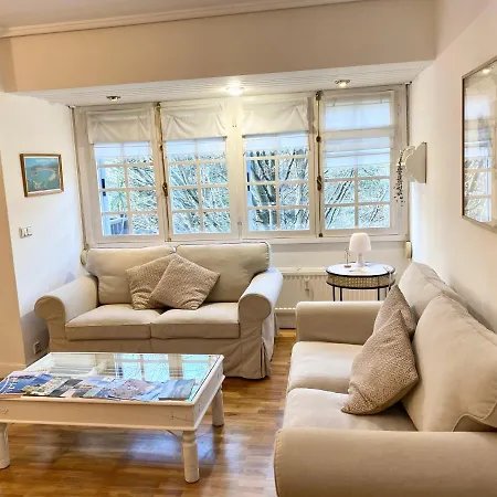 Apartment Berabera,parking Free,2wc,terraza,aire Acond,auto Checkin San Sebastian