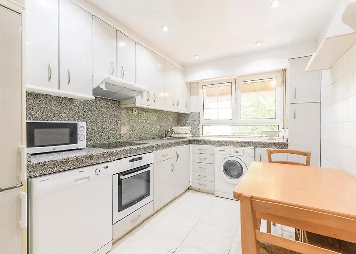 Berabera,parking Free,2wc,terraza,aire Acond,auto Checkin